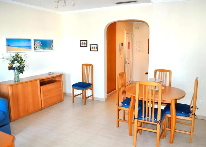 Appartamento Palm Beach, 2 Dormitorios, Playa 50m, By Bookindenia *